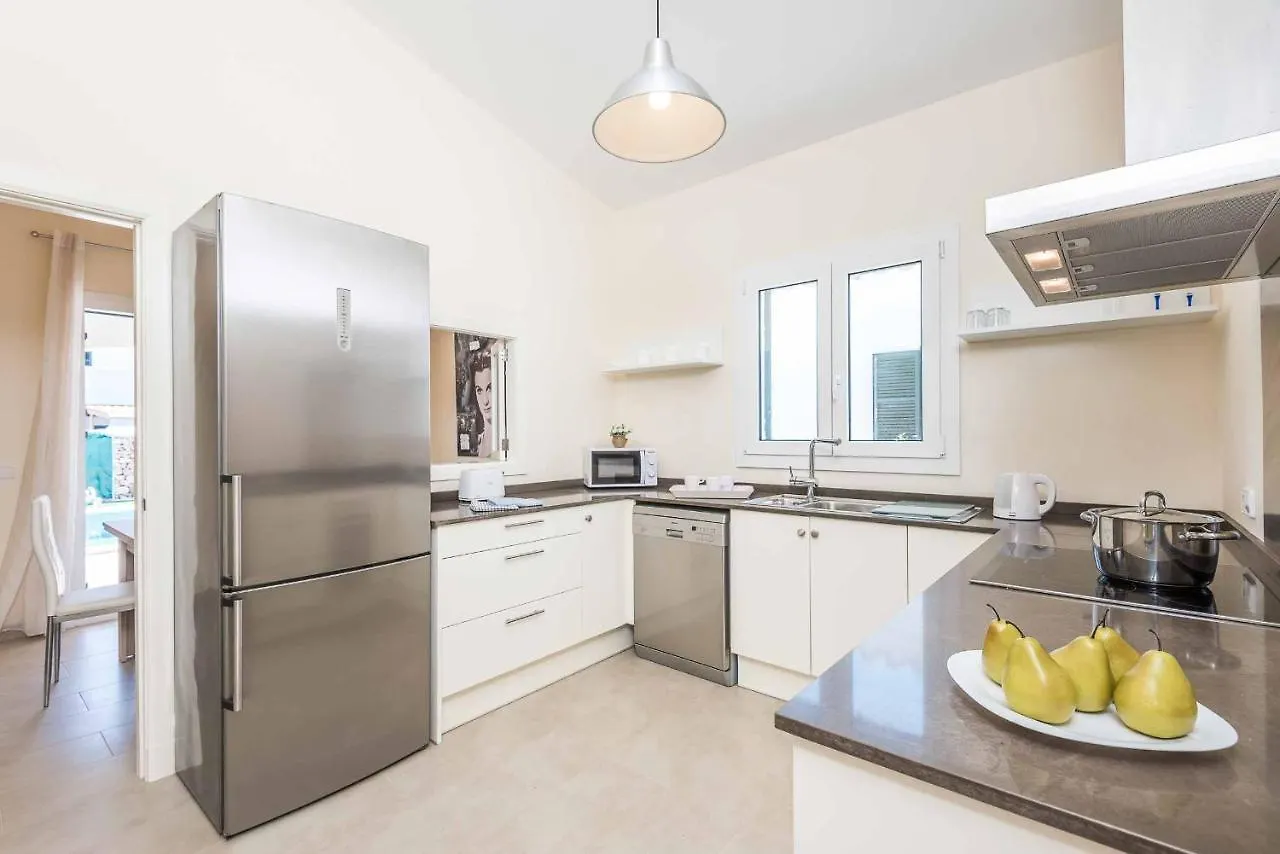 Villa Anabel Меркадаль